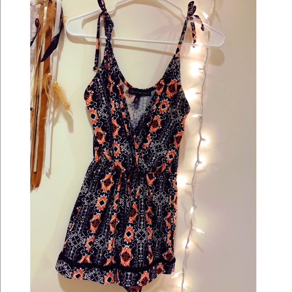 Romper. Size SMALL